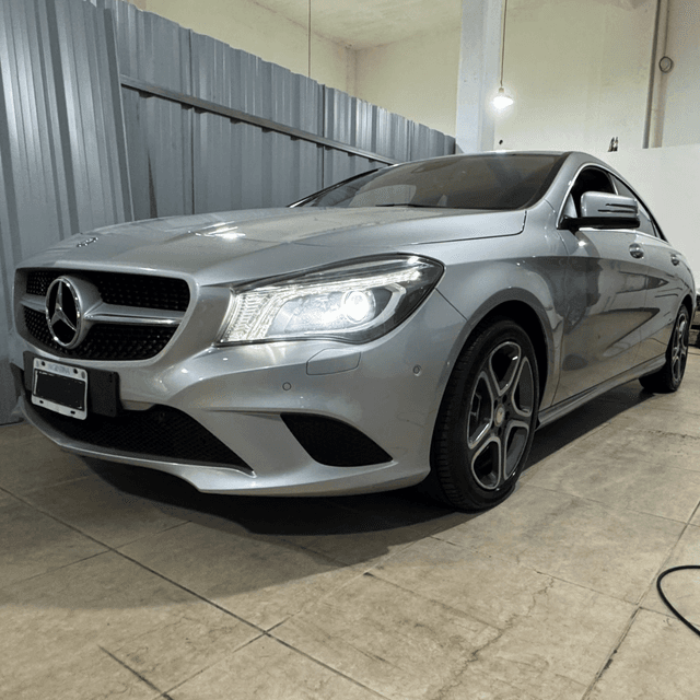 Mercedes Benz CLA