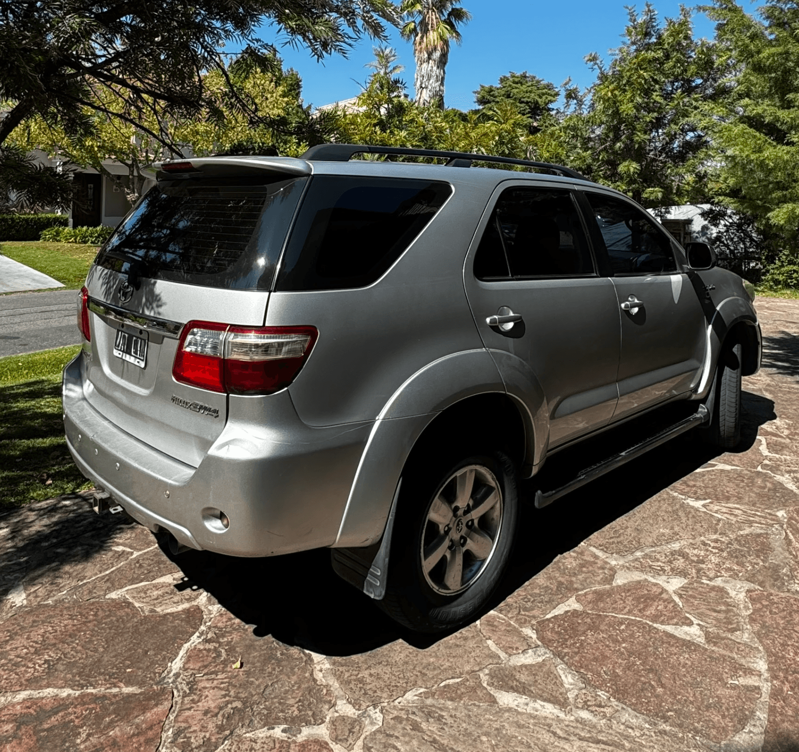 Toyota SW4